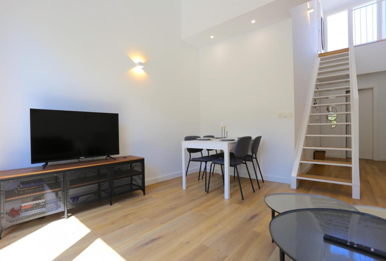 Juan De Austria Central Penthouse 4Pax マラガ エクステリア 写真